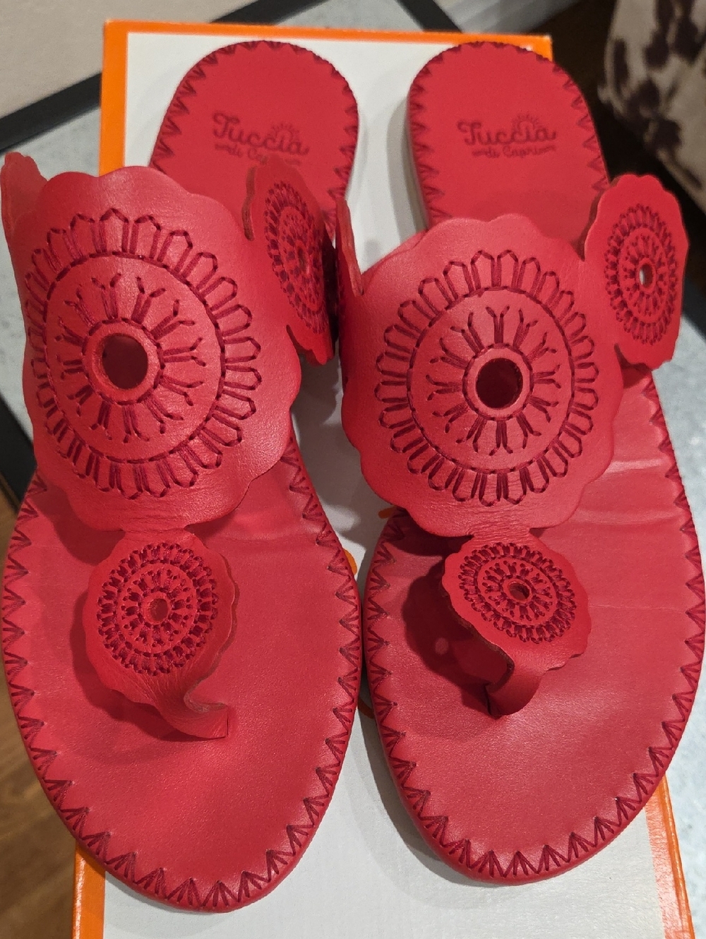 Sz 39 - Tuccia Di Capri Red Leather Floral Toe-Loop Sandals
